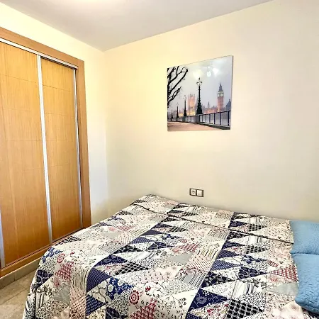 Sierra Cortina En 3 Km De La Playa Apartment *